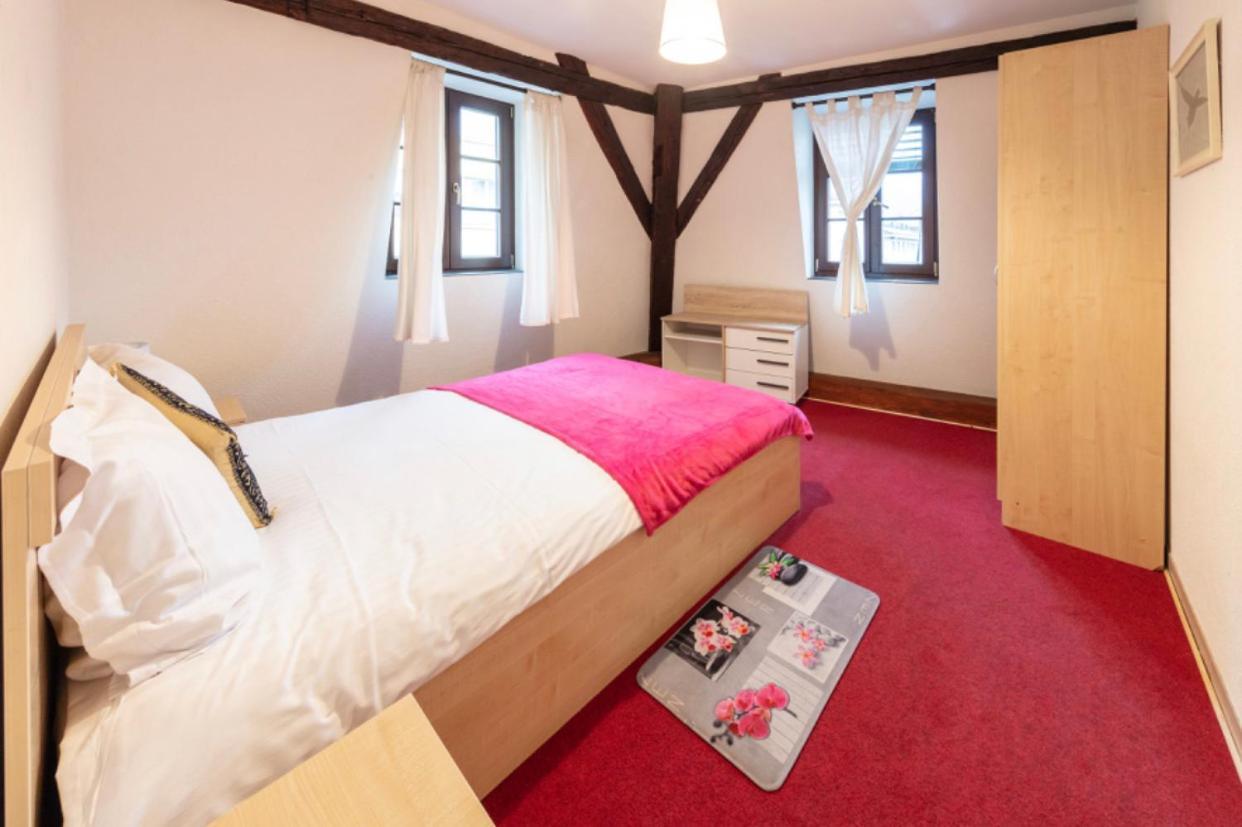 होटल के अलावा De L'hotel De 3*